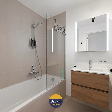 Exclusive Two-bedroom With Panoramic Sea And Views T153 Oostende